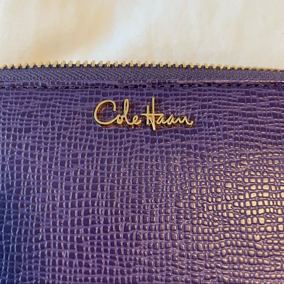NEW Cole Haan Travel Wallet Purple 💜 - Picture 8 of 8